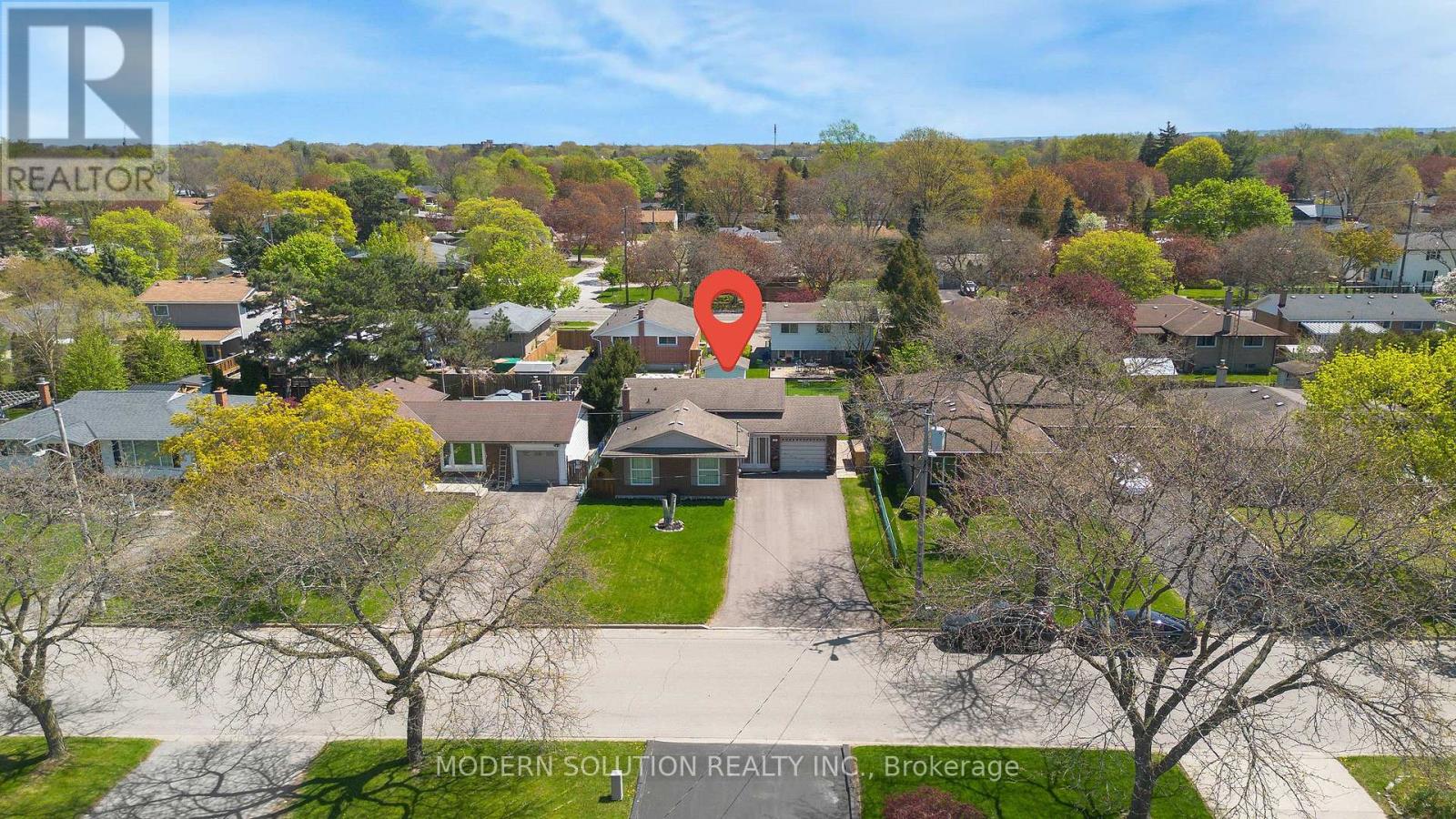 90 Glen Park Road, St. Catharines, Ontario  L2N 3E9 - Photo 1 - X12153947
