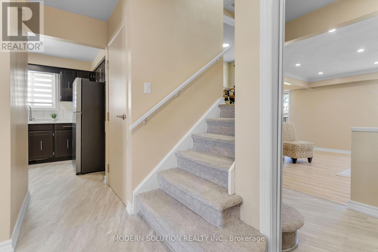 90 Glen Park Road, St. Catharines, Ontario  L2N 3E9 - Photo 16 - X12153947