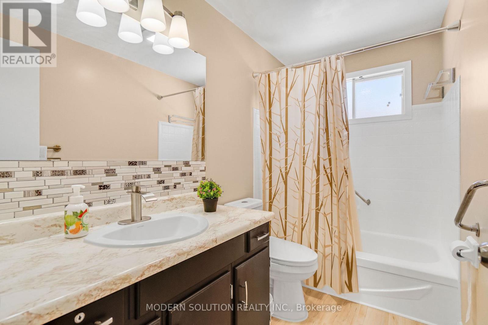 90 Glen Park Road, St. Catharines, Ontario  L2N 3E9 - Photo 20 - X12153947