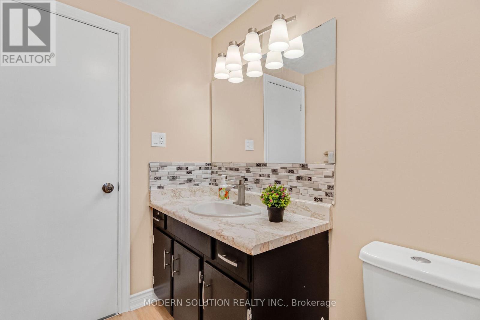 90 Glen Park Road, St. Catharines, Ontario  L2N 3E9 - Photo 21 - X12153947