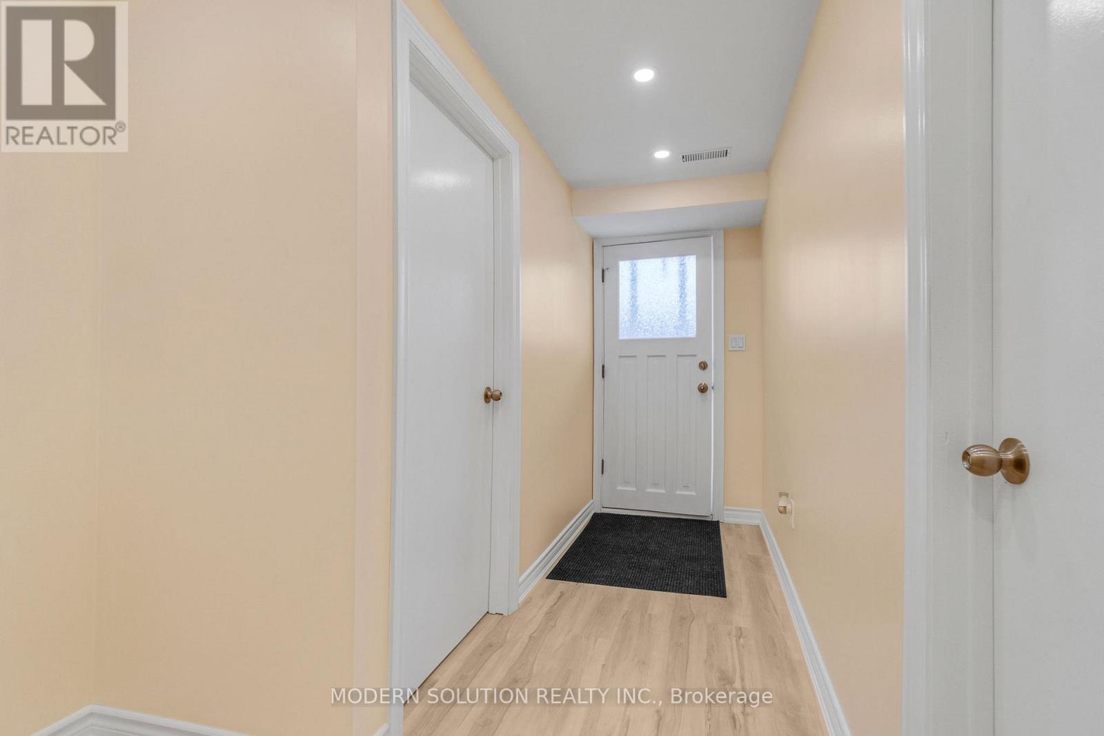 90 Glen Park Road, St. Catharines, Ontario  L2N 3E9 - Photo 33 - X12153947