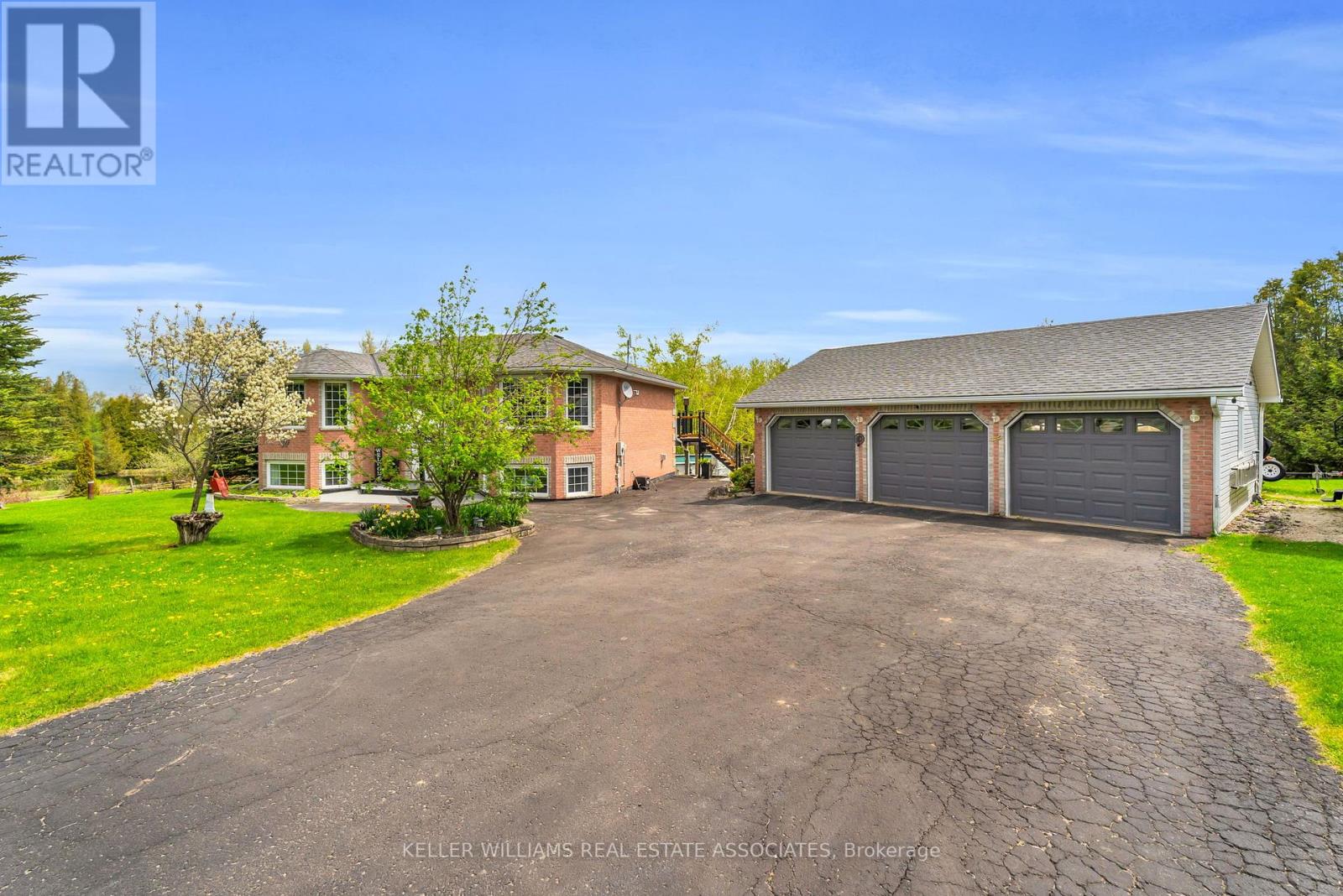 Property at 436451 4TH LINE image 1