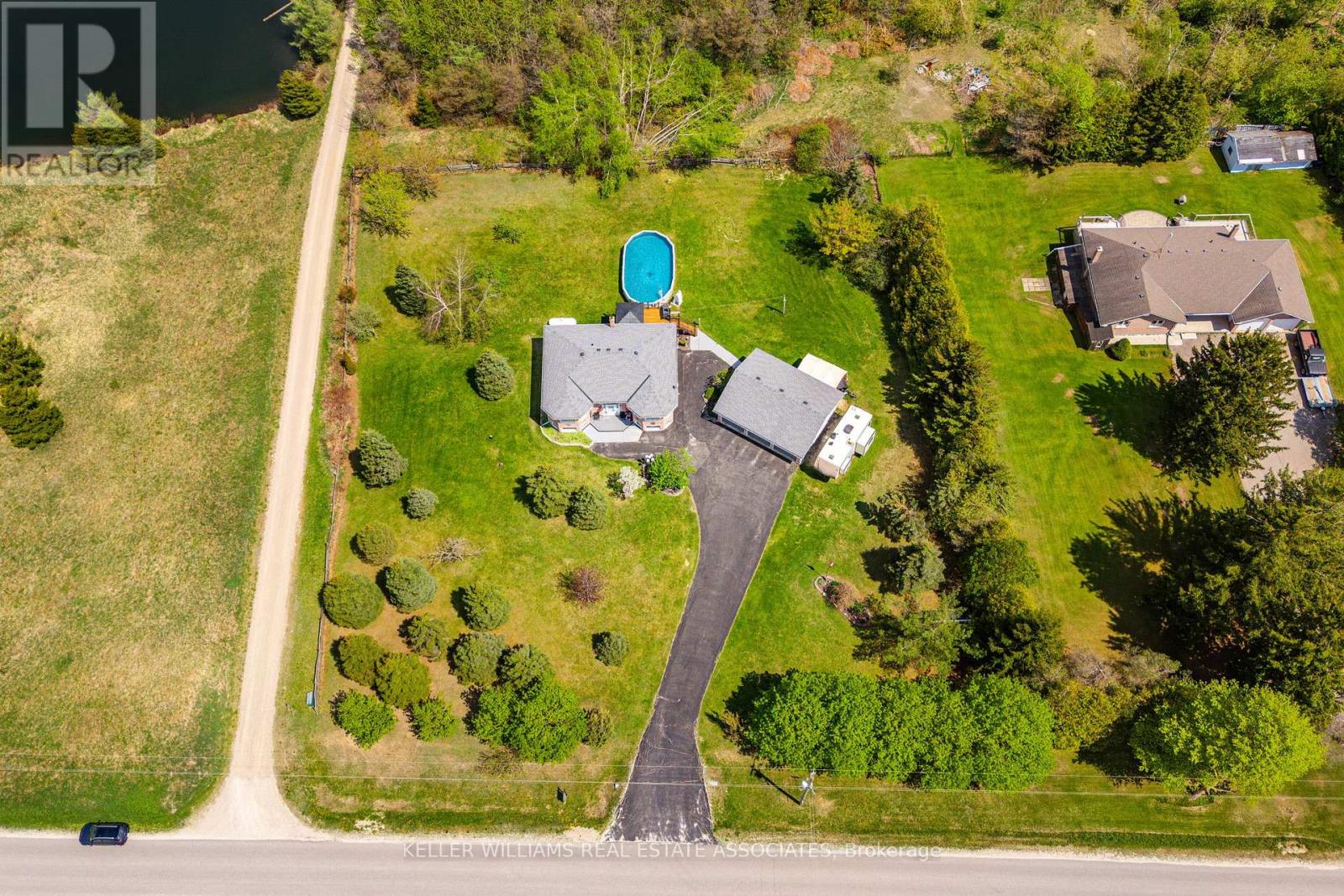 Property at 436451 4TH LINE image 4