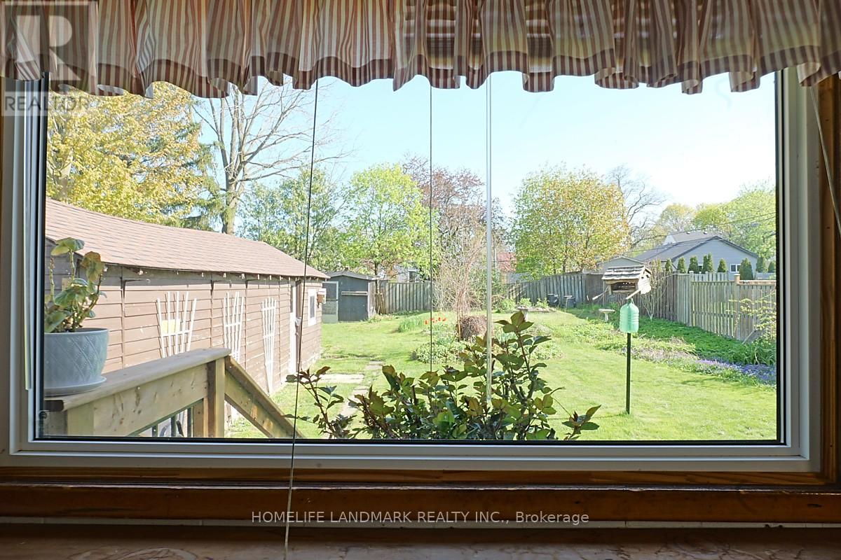 87 Ballantyne Avenue, Cambridge, Ontario  N1R 2S4 - Photo 11 - X12154030