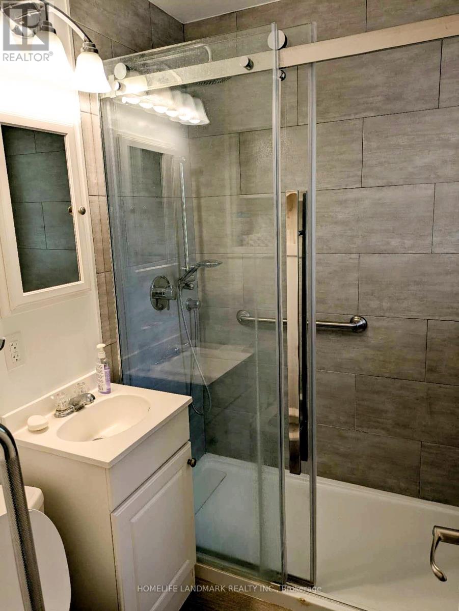 87 Ballantyne Avenue, Cambridge, Ontario  N1R 2S4 - Photo 13 - X12154030