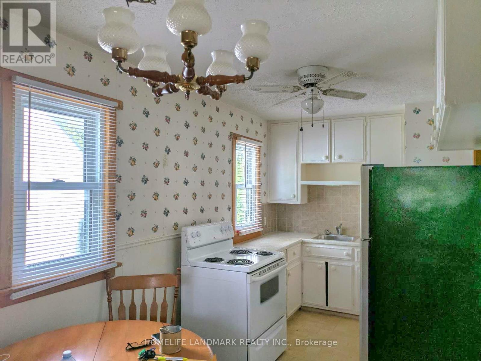 87 Ballantyne Avenue, Cambridge, Ontario  N1R 2S4 - Photo 15 - X12154030