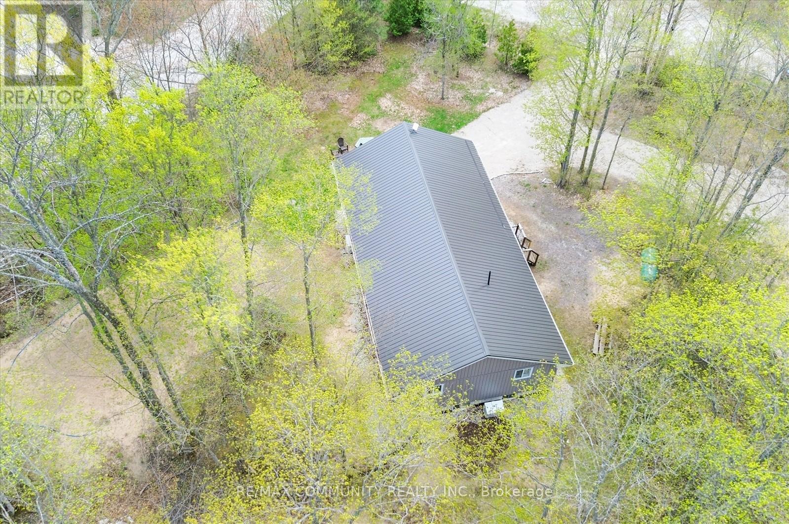 3 Sugarbush Road, South Bruce Peninsula, Ontario  N0H 2T0 - Photo 42 - X12154048
