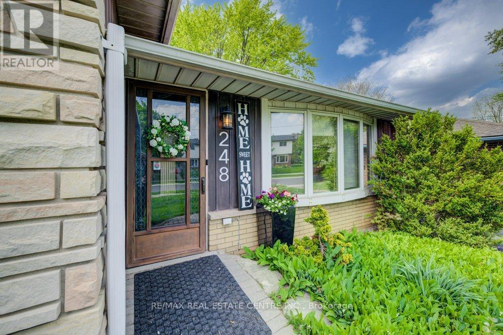 Property at 248 FERGUS AVENUE image 3