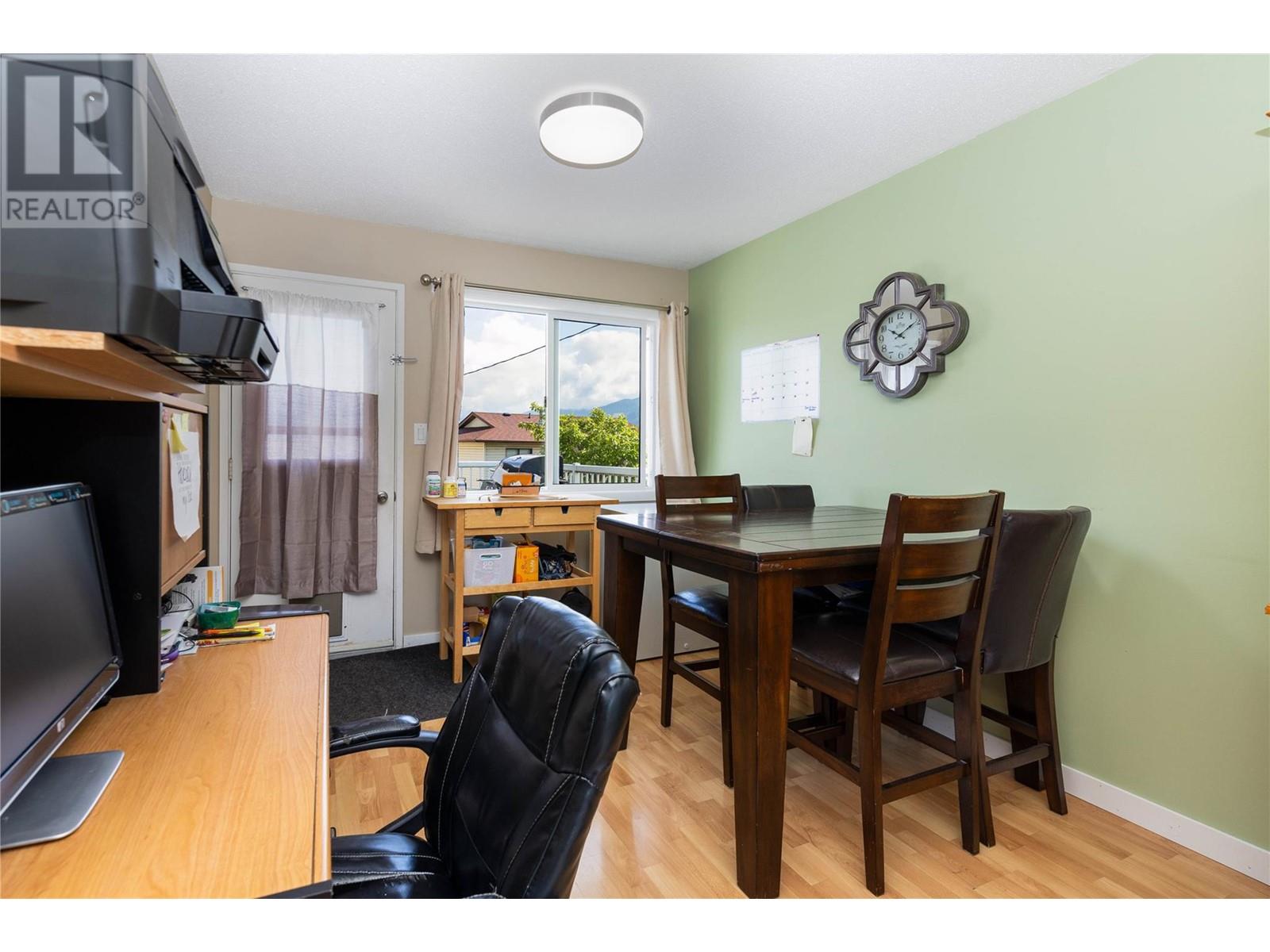 3415 16 Avenue, Vernon, British Columbia  V1T 8C5 - Photo 4 - 10347490