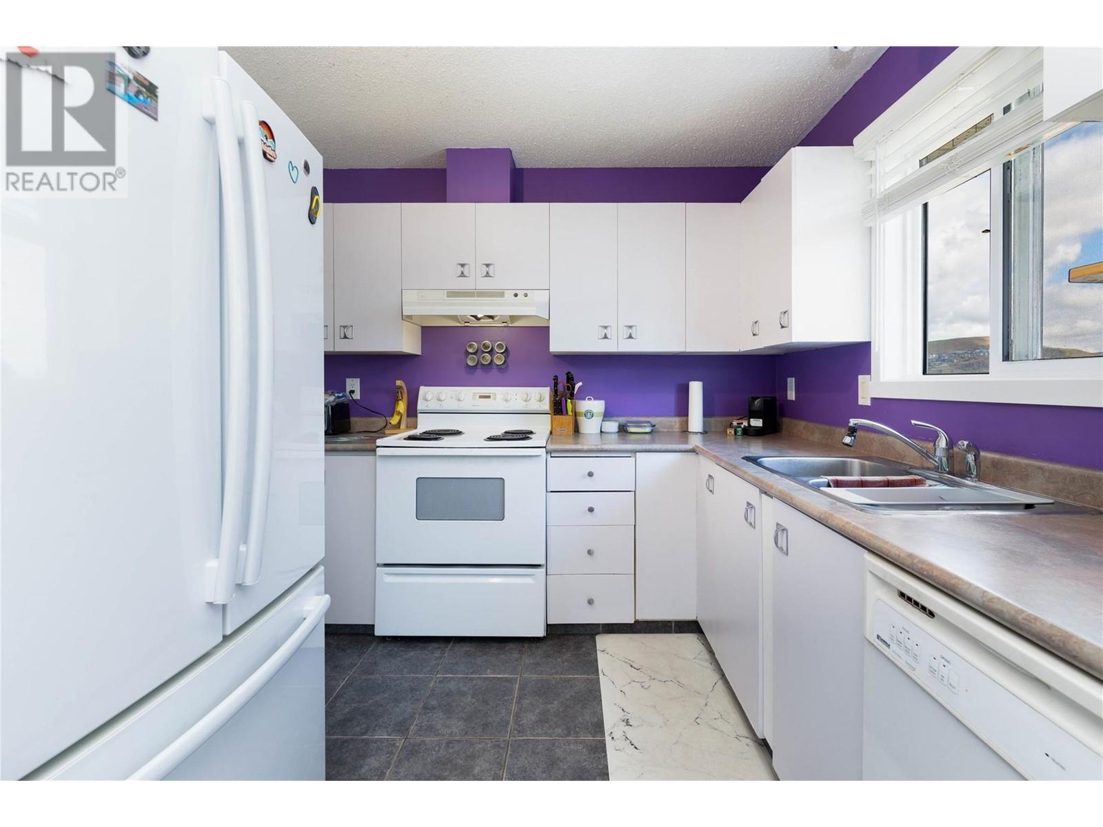 3415 16 Avenue, Vernon, British Columbia  V1T 8C5 - Photo 6 - 10347490