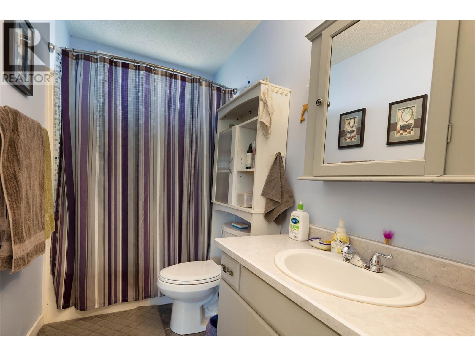 3415 16 Avenue, Vernon, British Columbia  V1T 8C5 - Photo 9 - 10347490