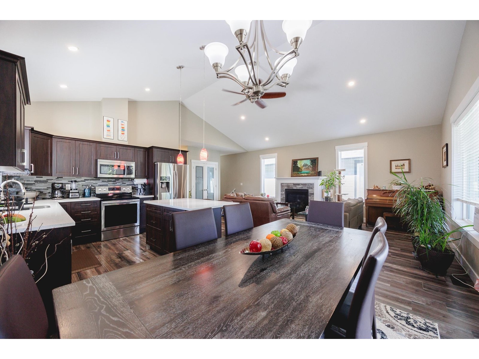 46181 Second Avenue, Chilliwack Proper East, Chilliwack, British Columbia  V2P 1S8 - Photo 8 - R3003682