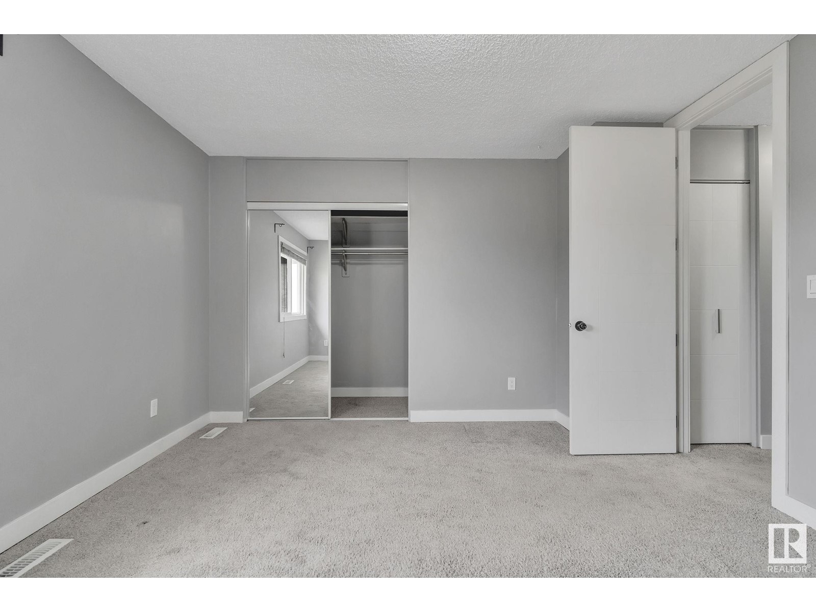 Property at #145 16725 106 ST NW image 1