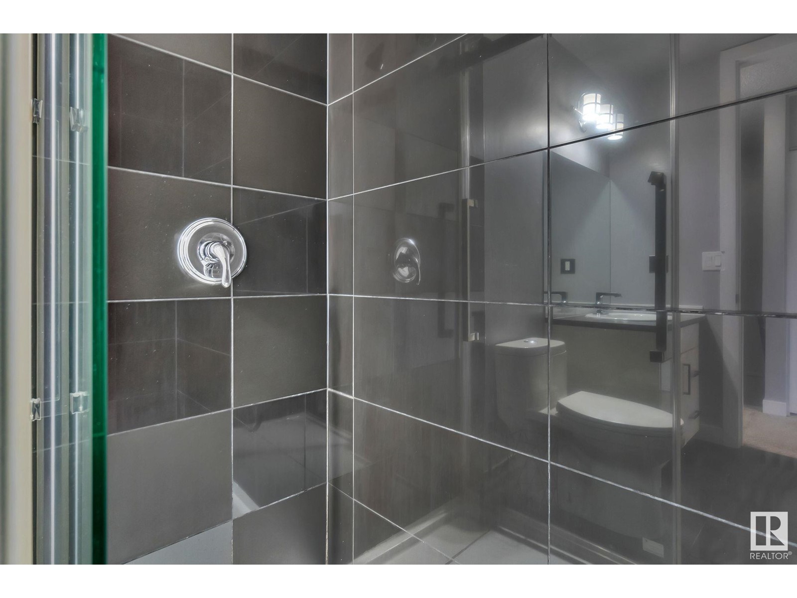 Property at #145 16725 106 ST NW image 4