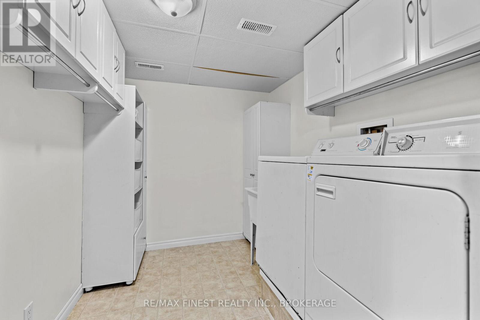 19 Dalgleish Avenue, Kingston, Ontario  K7L 5H6 - Photo 38 - X12154356