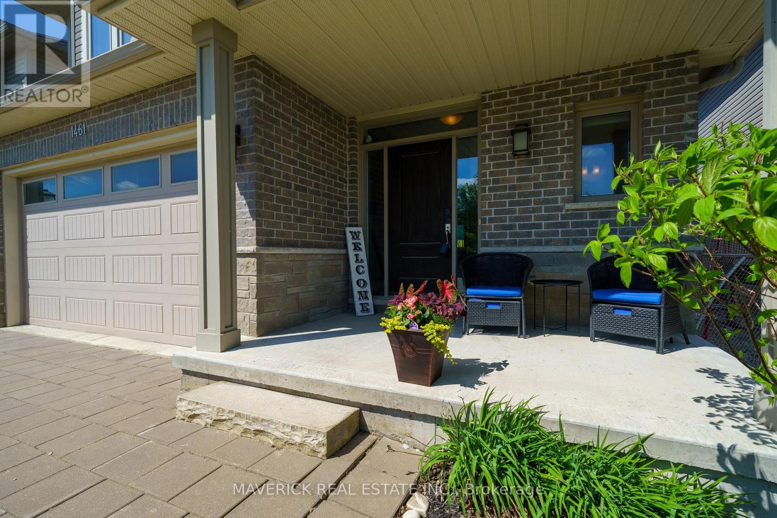 1461 Riverbend Road, London South, Ontario  N6K 0E7 - Photo 2 - X12154361