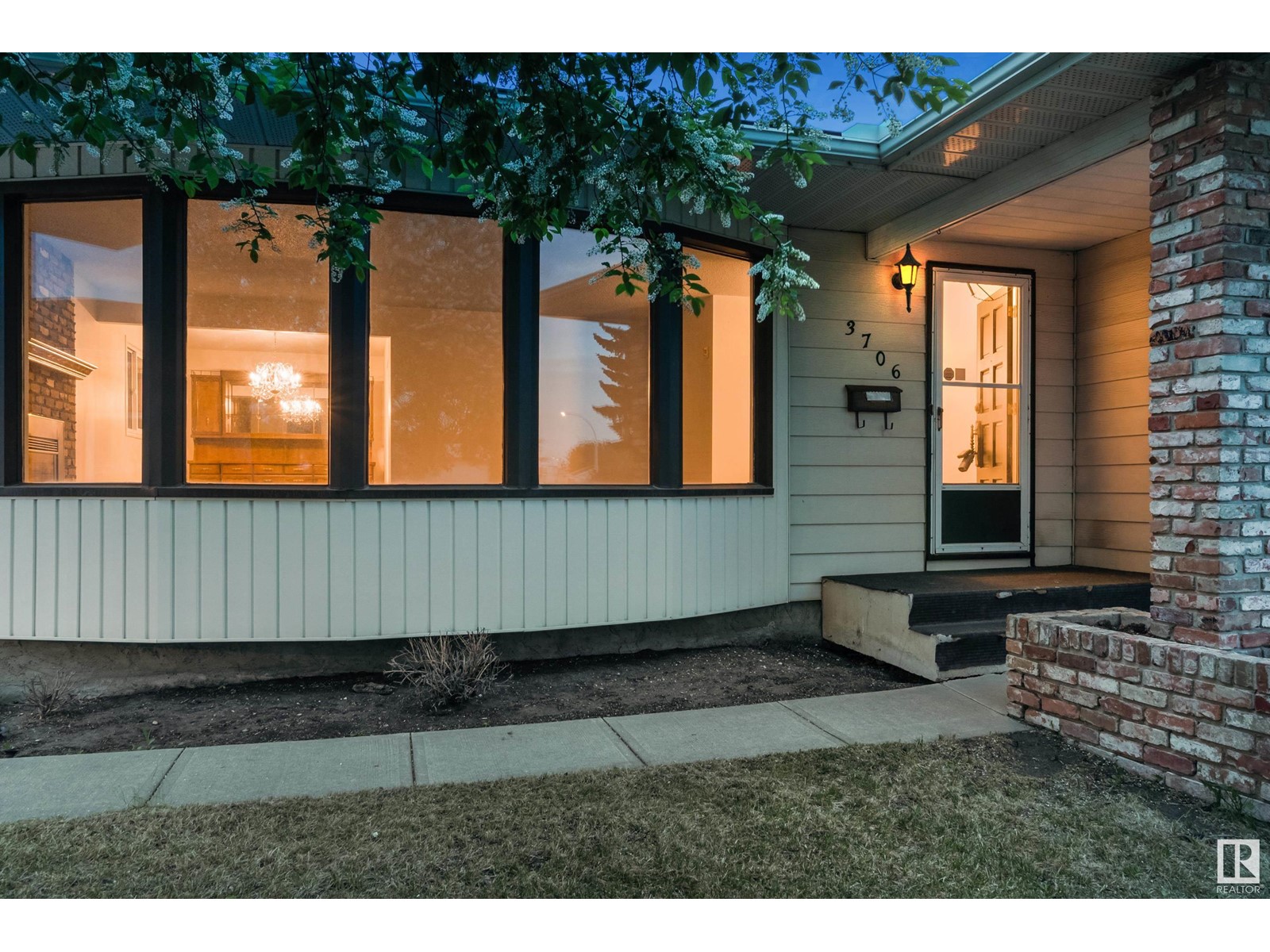 3706 136a Av Nw Nw, Edmonton, Alberta  T5A 2P4 - Photo 2 - E4436912