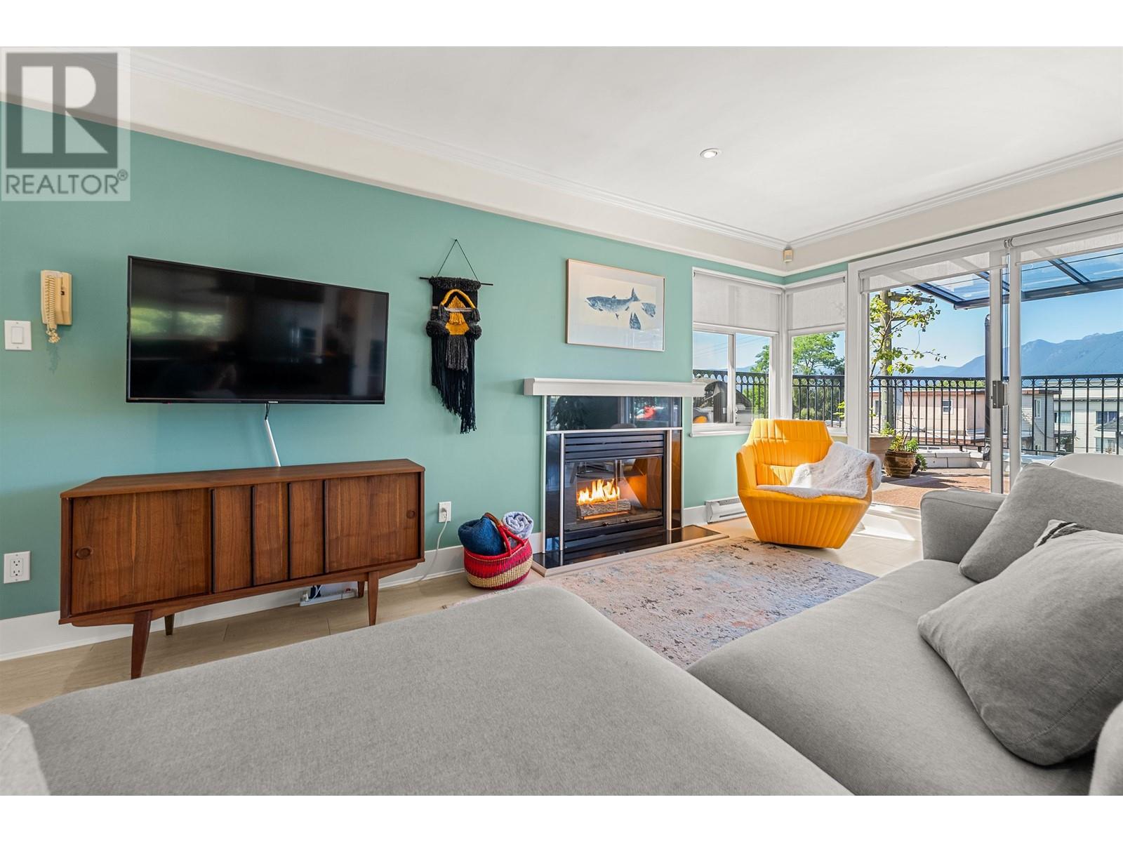 401 29 Templeton Drive, Vancouver, British Columbia  V5L 4M9 - Photo 3 - R3002068