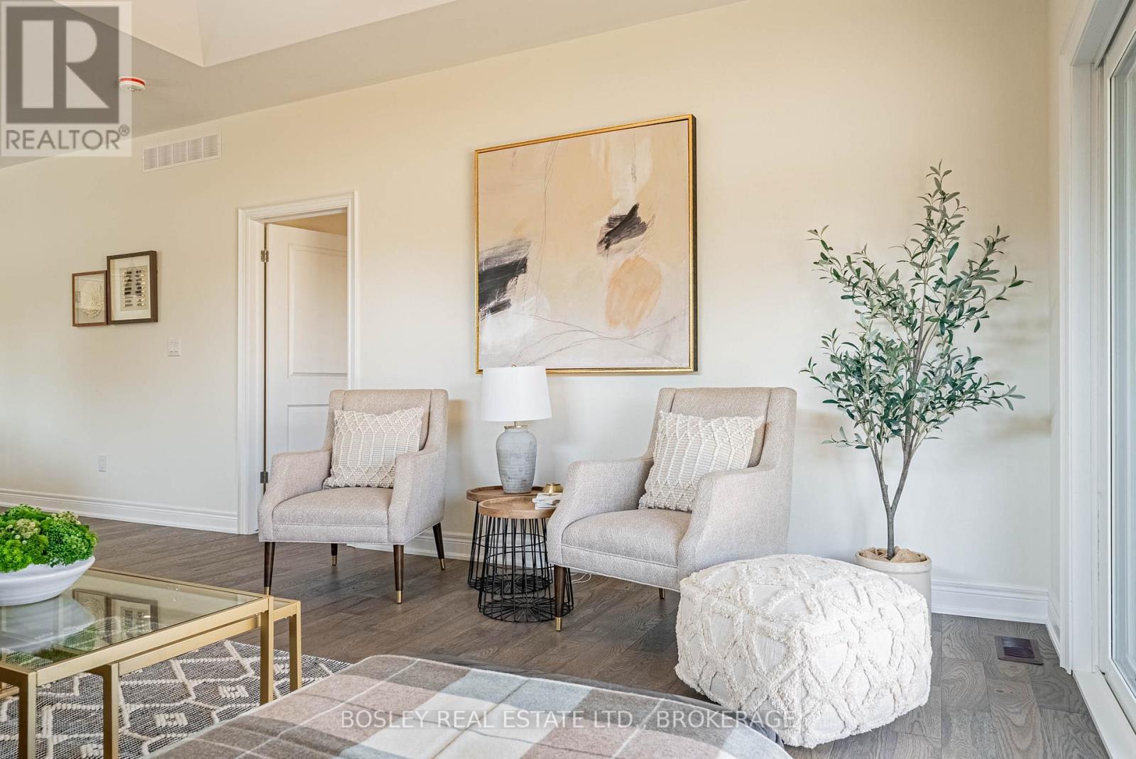 512 Royal Ridge Drive, Fort Erie (Ridgeway), Ontario  L0S 1N0 - Photo 17 - X12154202