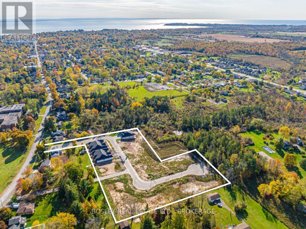 512 Royal Ridge Drive, Fort Erie (Ridgeway), Ontario  L0S 1N0 - Photo 31 - X12154202