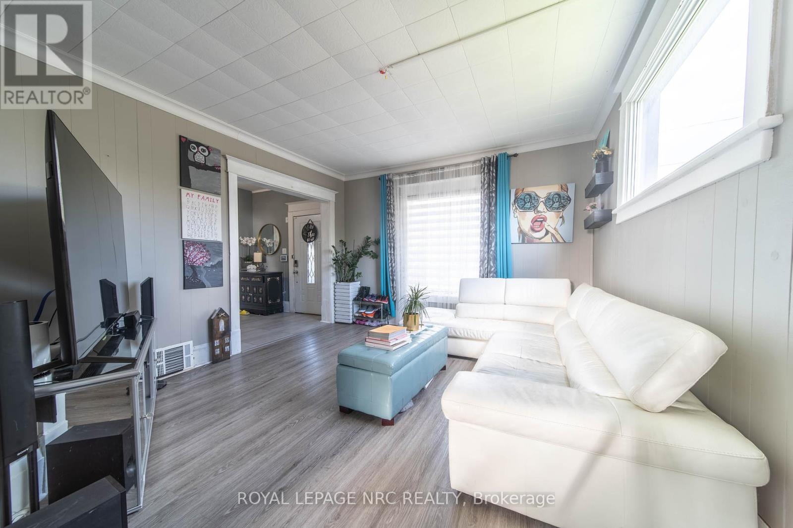 4789 Saint Clair Avenue, Niagara Falls, Ontario  L2E 3T2 - Photo 10 - X12154228
