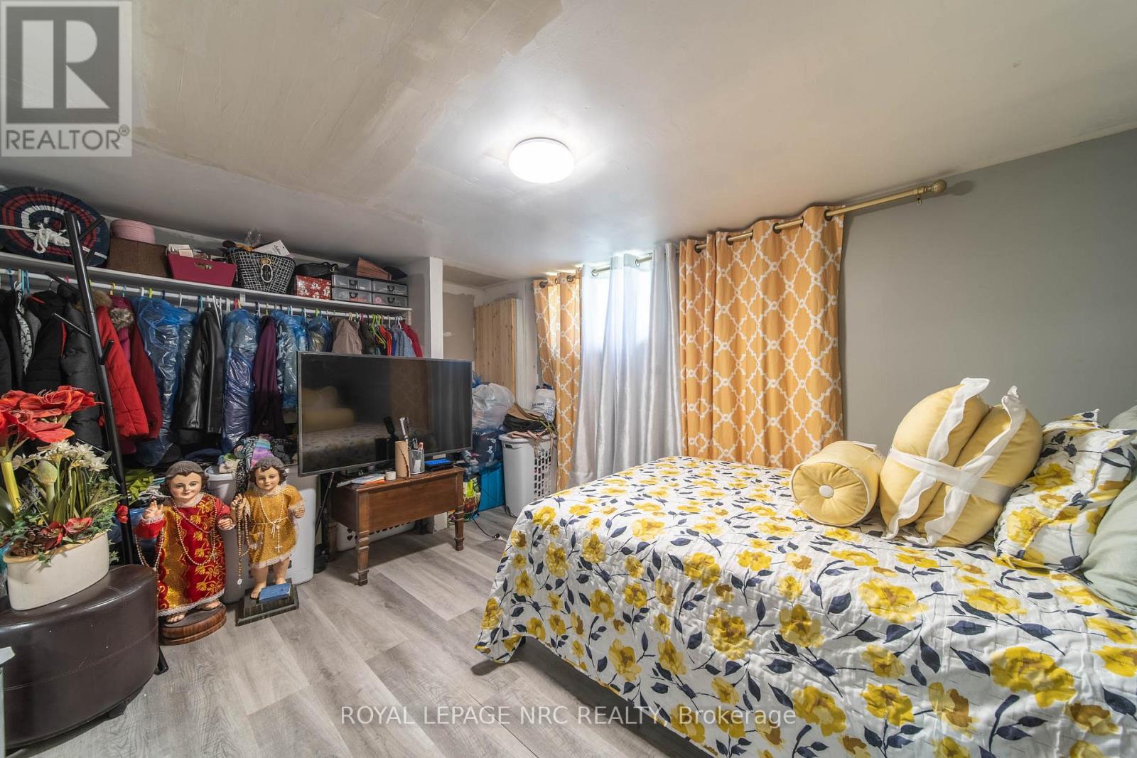 4789 Saint Clair Avenue, Niagara Falls, Ontario  L2E 3T2 - Photo 12 - X12154228