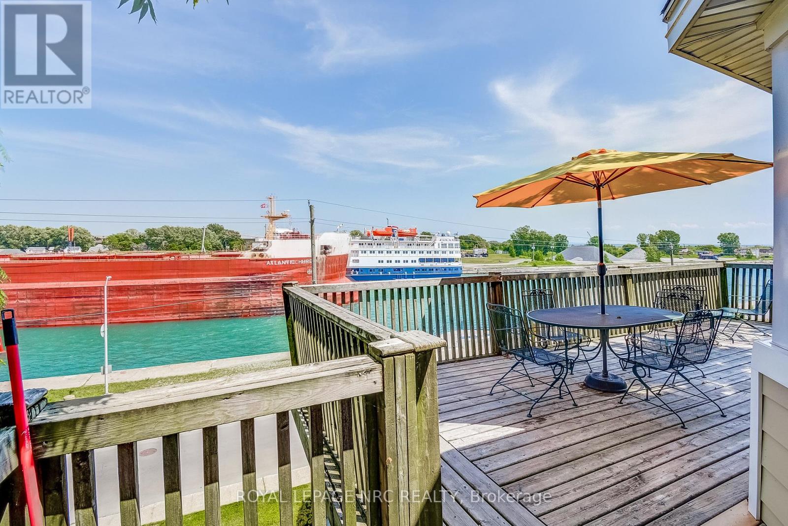 56 West Street, Port Colborne, Ontario  L3K 4C8 - Photo 12 - X12154262