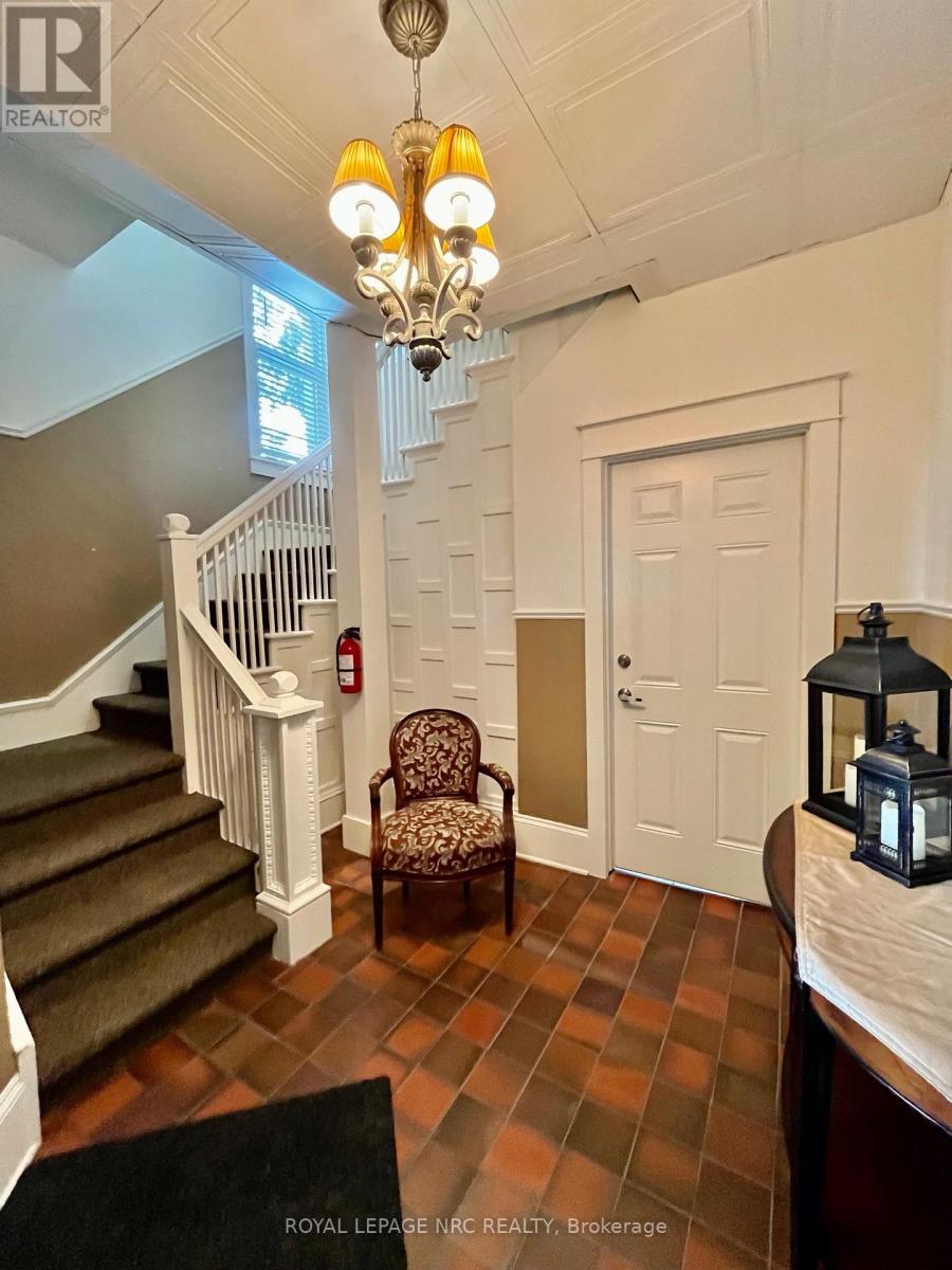 56 West Street, Port Colborne, Ontario  L3K 4C8 - Photo 2 - X12154262