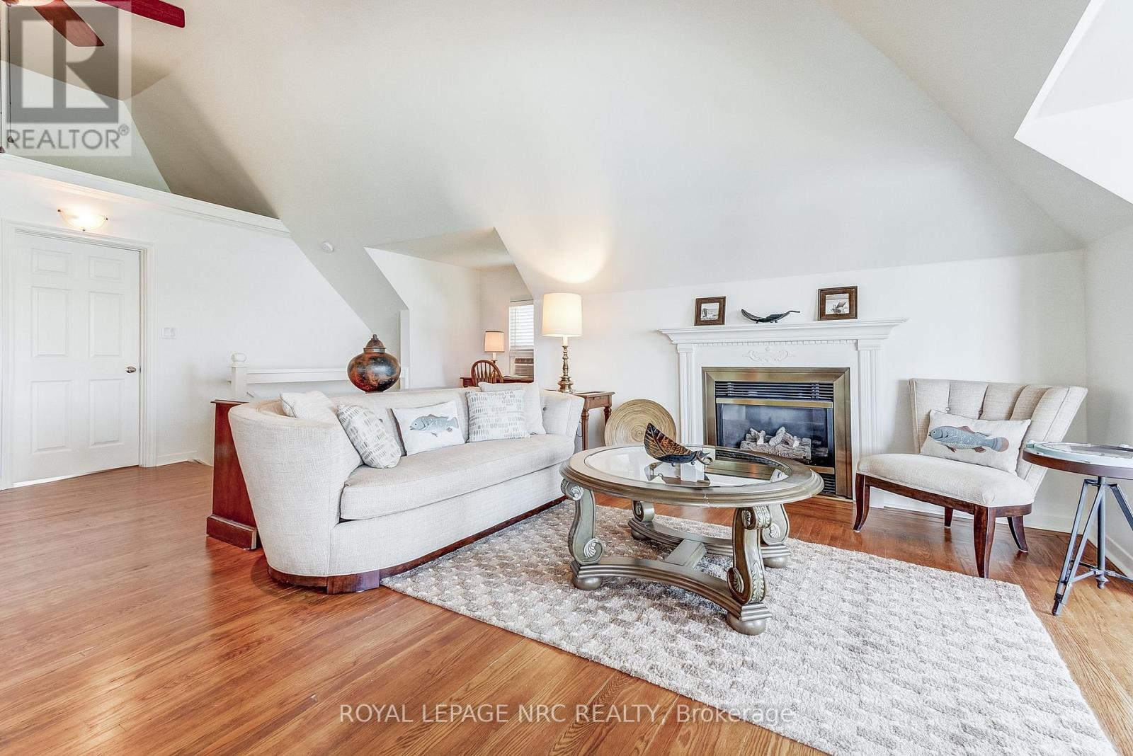 56 West Street, Port Colborne, Ontario  L3K 4C8 - Photo 6 - X12154262