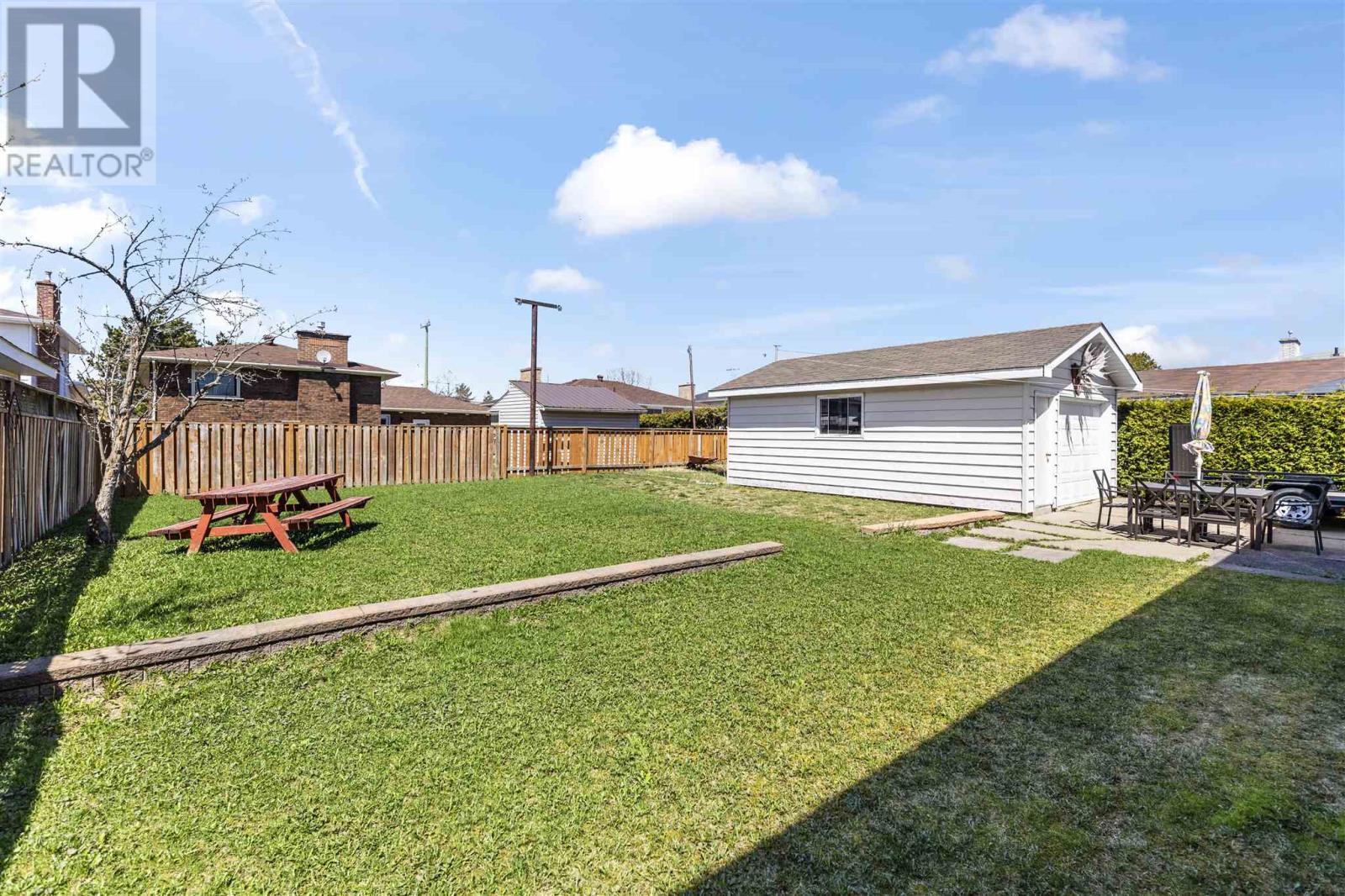 38 Bitonti Cres, Sault Ste. Marie, Ontario  P6C 6A9 - Photo 9 - SM251101