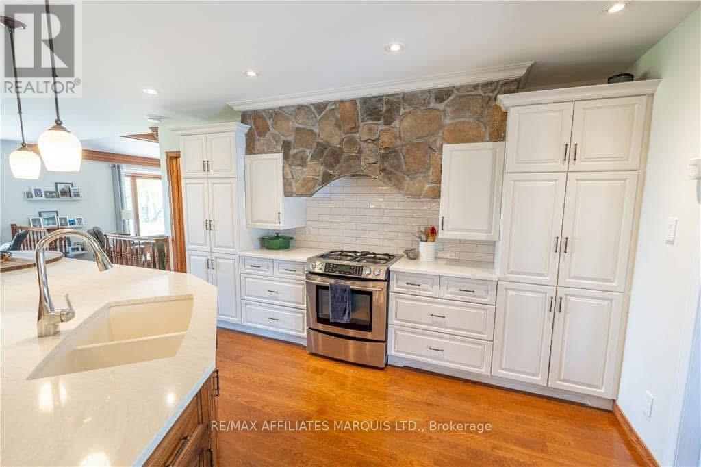 18521 County Road 19 Road, South Glengarry, Ontario  K0C 2J0 - Photo 12 - X12154325
