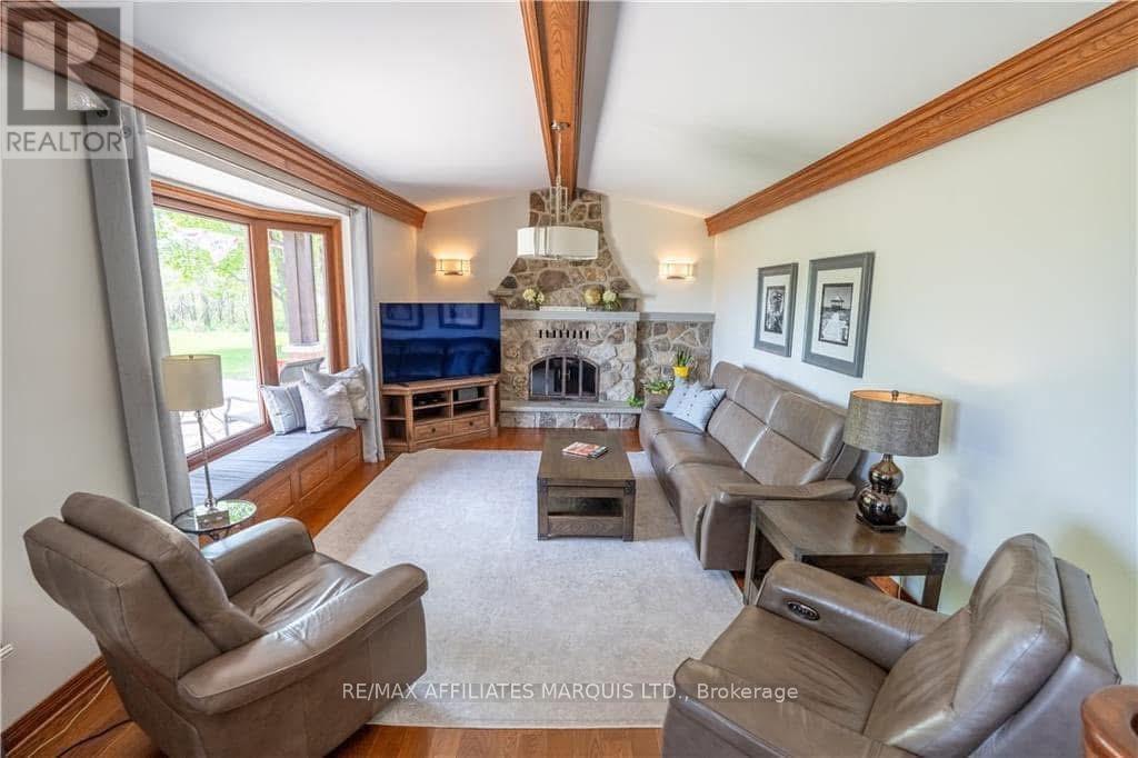18521 County Road 19 Road, South Glengarry, Ontario  K0C 2J0 - Photo 15 - X12154325