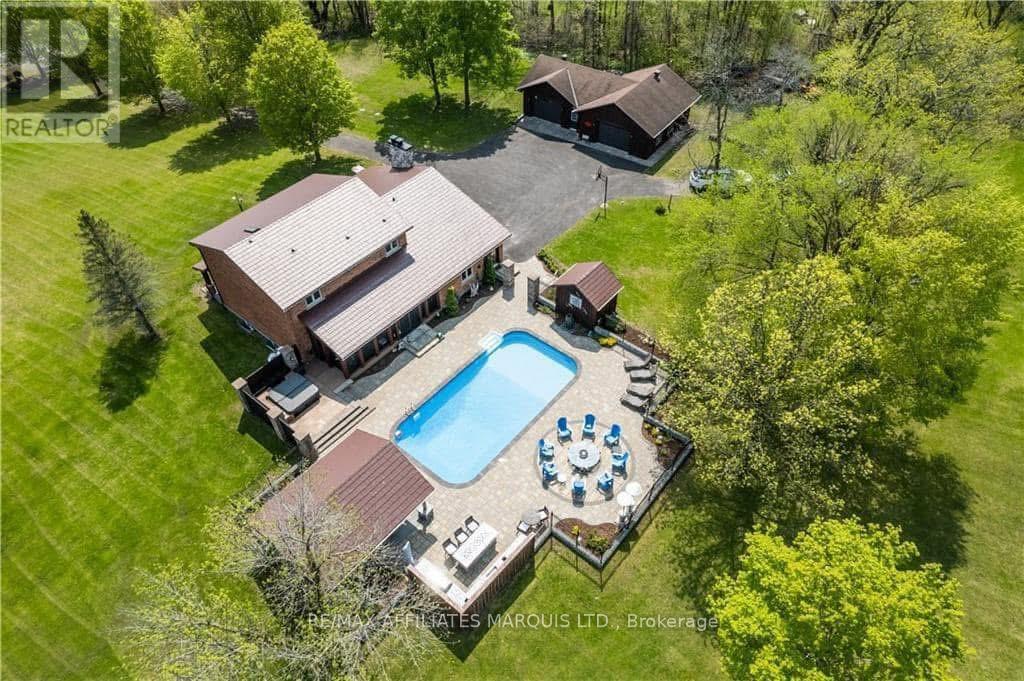 18521 County Road 19 Road, South Glengarry, Ontario  K0C 2J0 - Photo 2 - X12154325