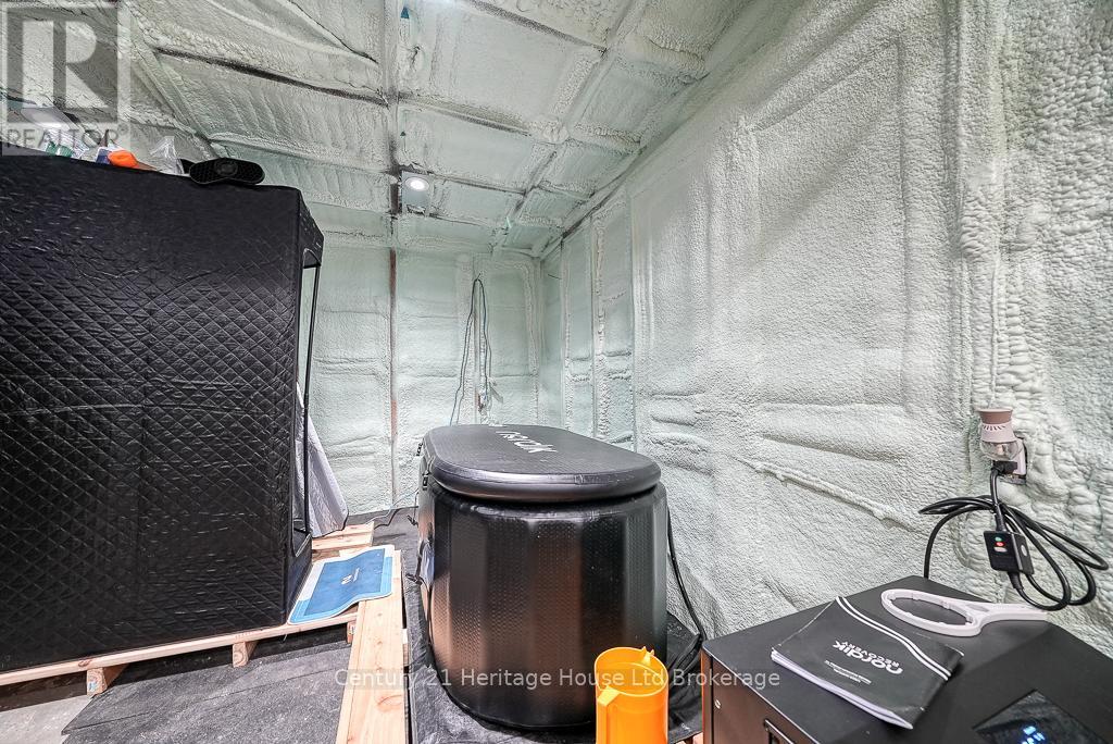 163858 Brownsville Road, South-West Oxford, Ontario  N0L 1C0 - Photo 36 - X12154229