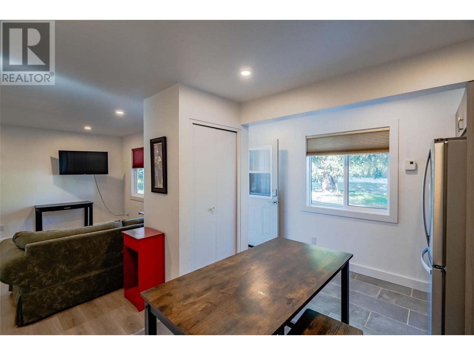 1810 First Street, Fruitvale, British Columbia  V0G 1L0 - Photo 10 - 10348295