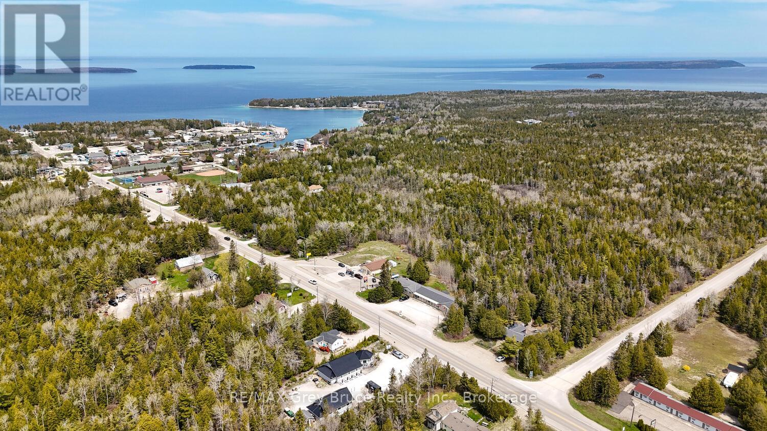 7382 Highway 6 Highway, Northern Bruce Peninsula, Ontario  N0H 2R0 - Photo 38 - X12154220