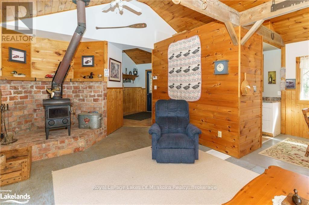 32 Maple Leaf Drive, Huntsville, Ontario P1H 2J2 - Photo 15 - X12154256