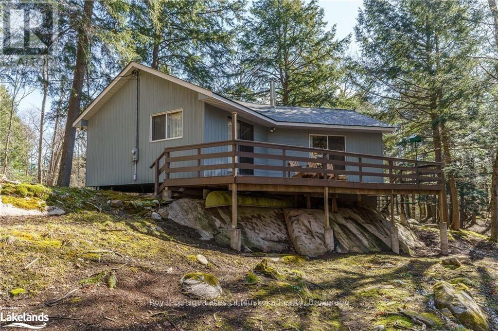 32 Maple Leaf Drive, Huntsville, Ontario P1H 2J2 - Photo 2 - X12154256