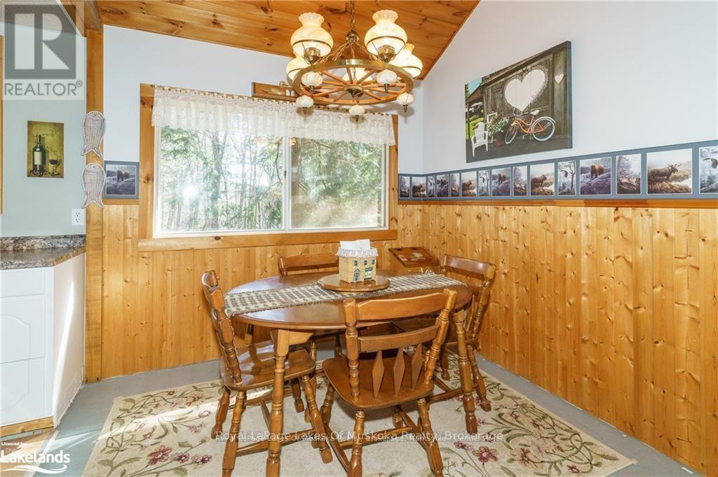 32 Maple Leaf Drive, Huntsville, Ontario P1H 2J2 - Photo 5 - X12154256