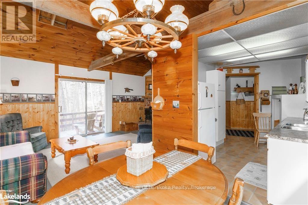 32 Maple Leaf Drive, Huntsville, Ontario P1H 2J2 - Photo 9 - X12154256
