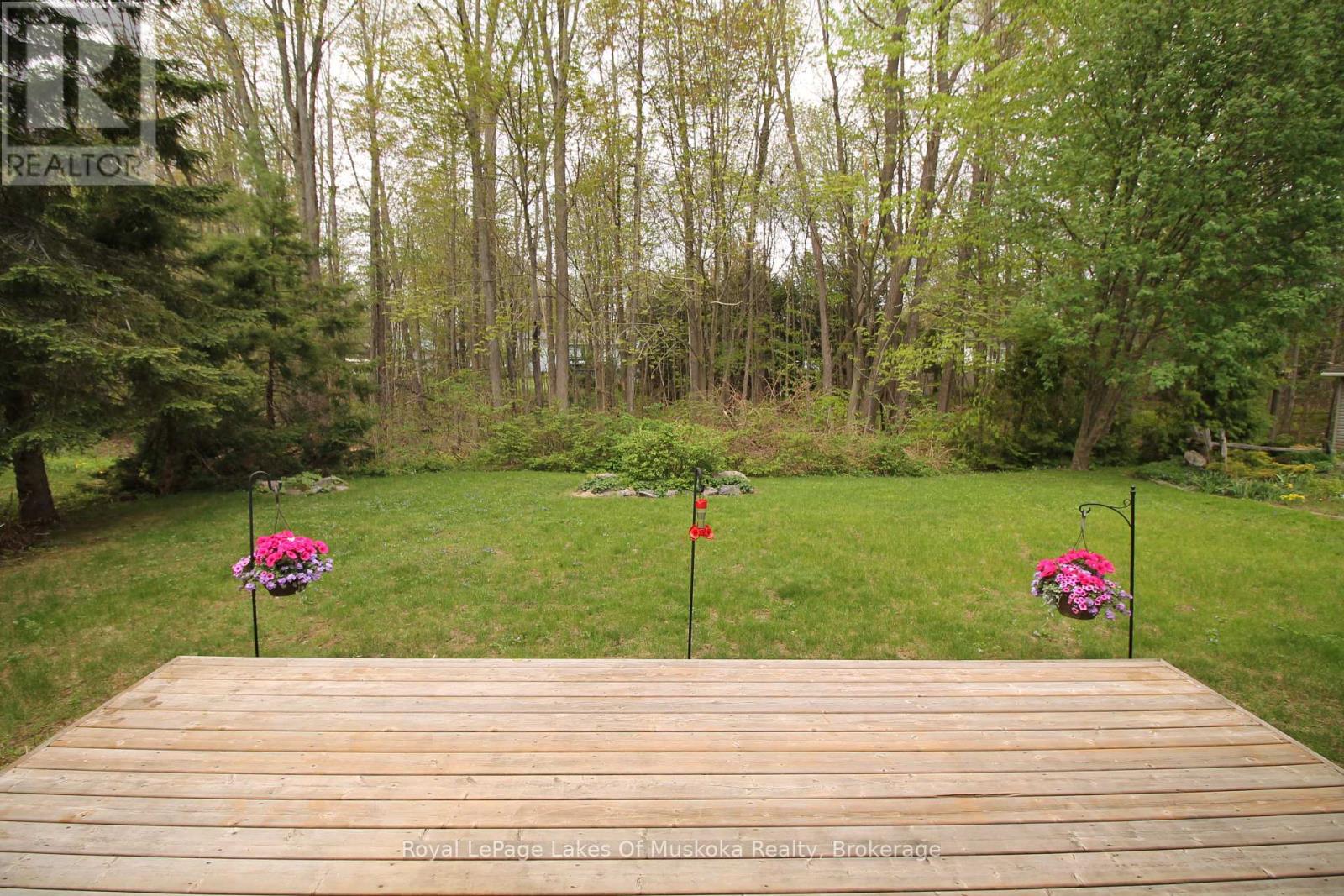 30 Hedgewood Lane, Gravenhurst, Ontario  P1P 1Y8 - Photo 6 - X12154306