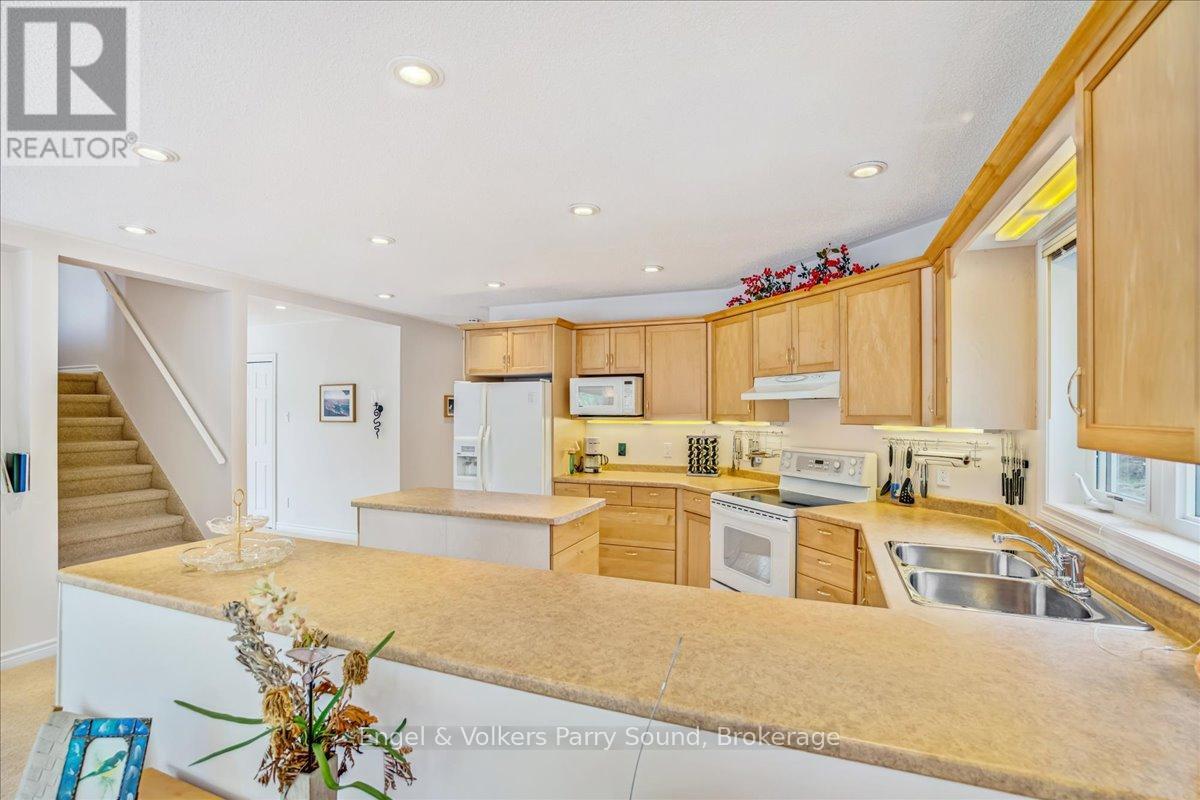 1 Loon Bay, Carling, Ontario  P0G 1G0 - Photo 15 - X12154337
