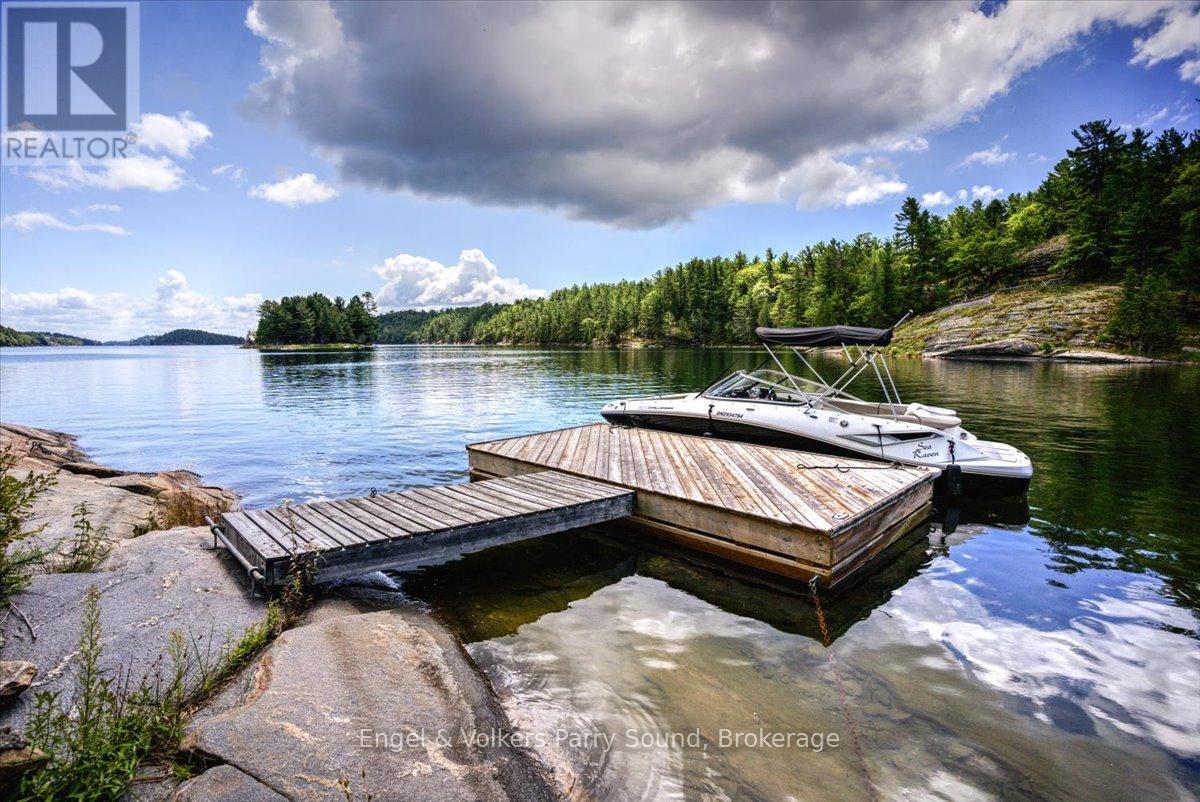 1 Loon Bay, Carling, Ontario  P0G 1G0 - Photo 35 - X12154337