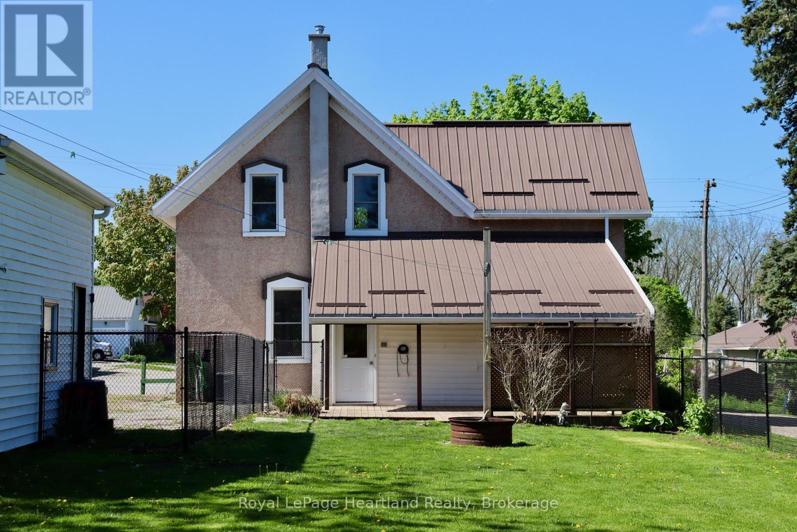 102 Goderich Street, Ashfield-Colborne-Wawanosh (West Wawanosh), Ontario  N0M 1E0 - Photo 9 - X12154366