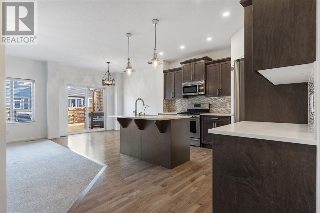 67 Sundown Terrace, Cochrane, Alberta  T4C 2M8 - Photo 4 - A2220720
