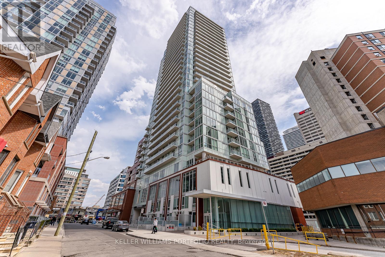 418 - 33 Helendale Avenue, Toronto, Ontario  M4R 0A4 - Photo 1 - C12154156