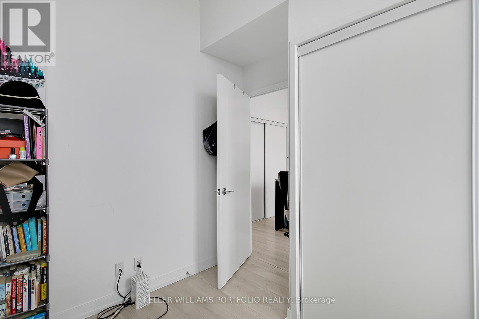 418 - 33 Helendale Avenue, Toronto, Ontario  M4R 0A4 - Photo 15 - C12154156