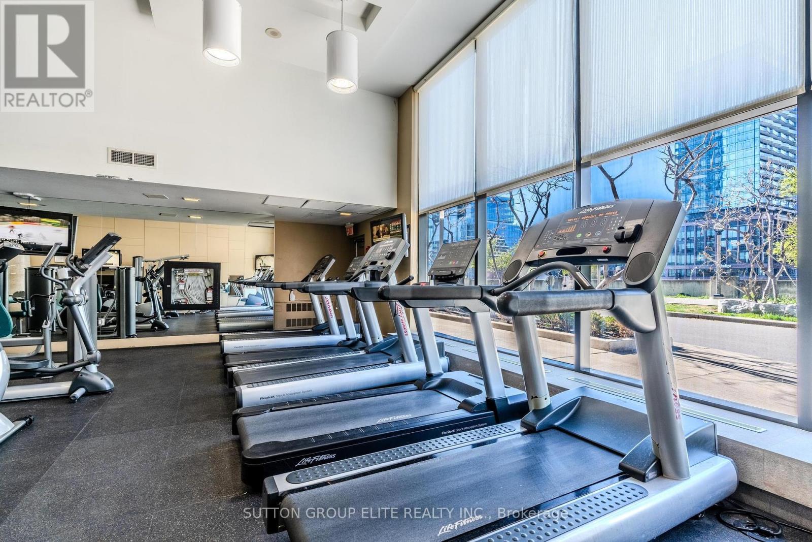 910 - 8 Telegram Mews, Toronto, Ontario  M5V 3Z5 - Photo 21 - C12154233