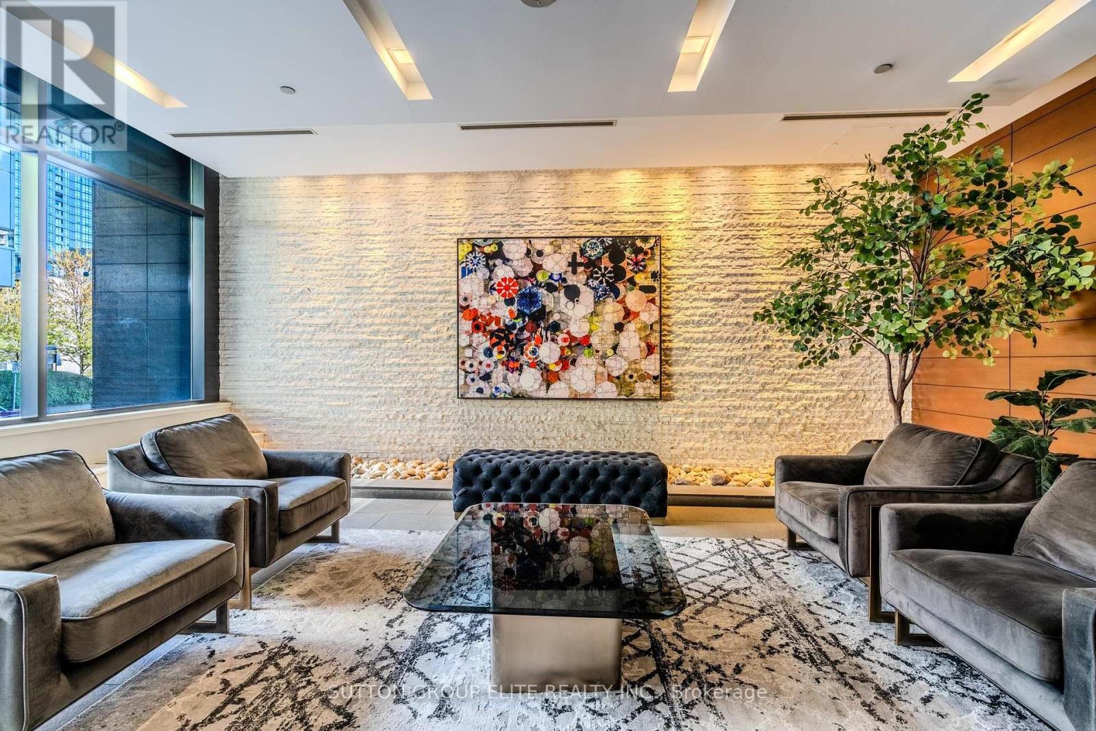 910 - 8 Telegram Mews, Toronto, Ontario  M5V 3Z5 - Photo 3 - C12154233