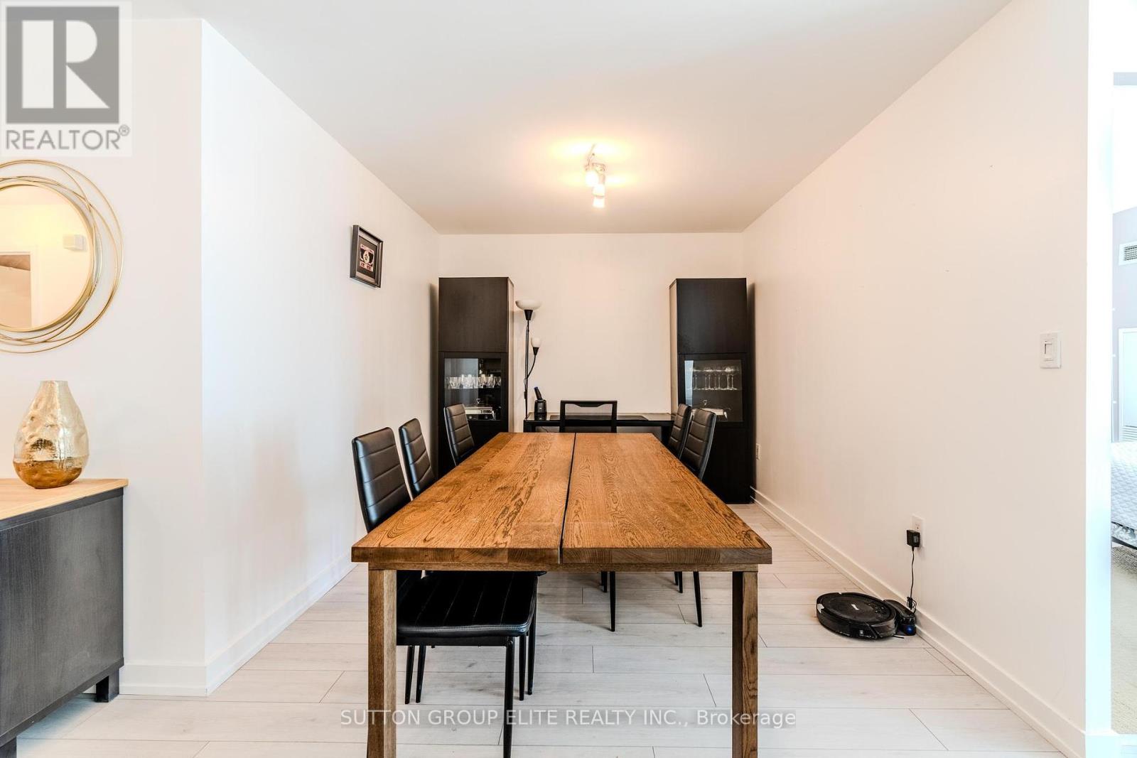 910 - 8 Telegram Mews, Toronto, Ontario  M5V 3Z5 - Photo 31 - C12154233